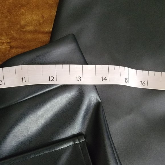 Hesperus Faux Leather Pants - Picture 3 of 6